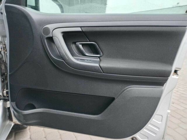 Серый Шкода Фабия, объемом двигателя 1.6 л и пробегом 304 тыс. км за 5490 $, фото 20 на Automoto.ua