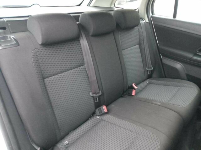 Серый Шкода Фабия, объемом двигателя 1.6 л и пробегом 304 тыс. км за 5490 $, фото 18 на Automoto.ua