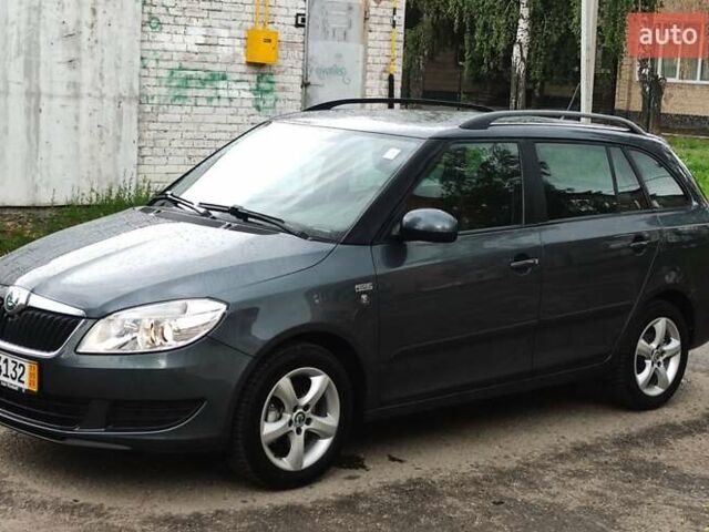 Сірий Шкода Фабія, об'ємом двигуна 1.4 л та пробігом 192 тис. км за 7800 $, фото 4 на Automoto.ua