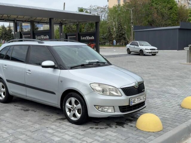 Сірий Шкода Фабія, об'ємом двигуна 1.2 л та пробігом 256 тис. км за 4600 $, фото 7 на Automoto.ua