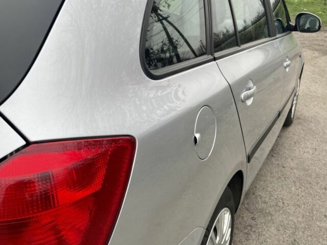 Серый Шкода Фабия, объемом двигателя 1.4 л и пробегом 195 тыс. км за 6200 $, фото 9 на Automoto.ua