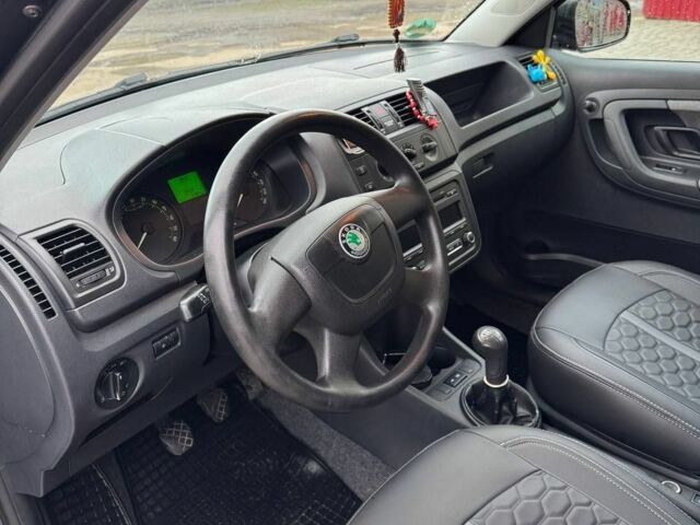 Серый Шкода Фабия, объемом двигателя 1.6 л и пробегом 240 тыс. км за 6300 $, фото 7 на Automoto.ua