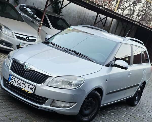 Сірий Шкода Фабія, об'ємом двигуна 1.6 л та пробігом 265 тис. км за 4650 $, фото 4 на Automoto.ua