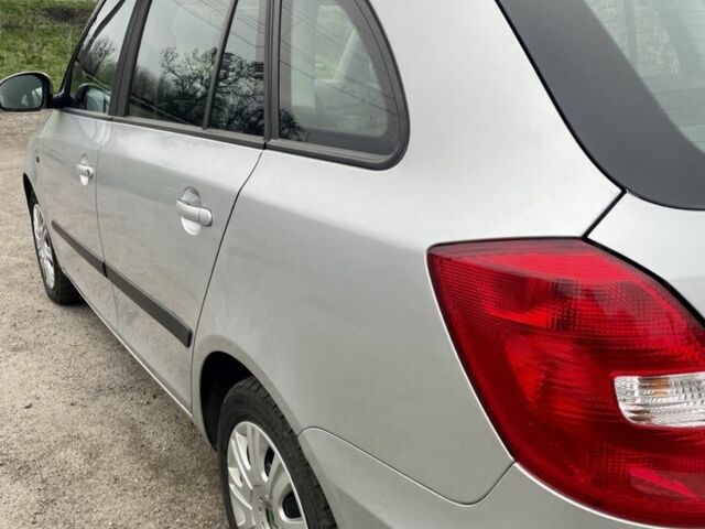 Серый Шкода Фабия, объемом двигателя 1.4 л и пробегом 195 тыс. км за 6200 $, фото 8 на Automoto.ua