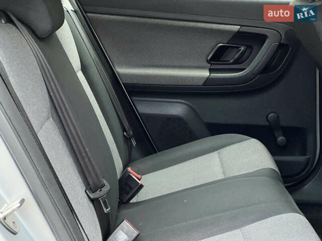 Шкода Фабия 2011 в Трускавце на Automoto.ua Серый Шкода Фабия, объемом двигателя 1.6 л и пробегом 242 тыс. км за 5950 $, фото 94 на Automoto.ua