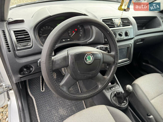 Сірий Шкода Фабія, об'ємом двигуна 1.6 л та пробігом 233 тис. км за 5500 $, фото 15 на Automoto.ua