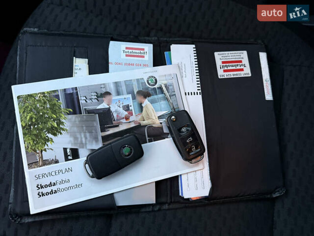 Серый Шкода Фабия, объемом двигателя 1.2 л и пробегом 161 тыс. км за 6600 $, фото 47 на Automoto.ua