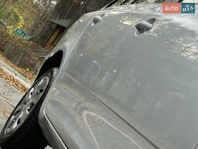 Шкода Фабия 2011 в Трускавце на Automoto.ua Серый Шкода Фабия, объемом двигателя 1.6 л и пробегом 242 тыс. км за 5950 $, фото 11 на Automoto.ua