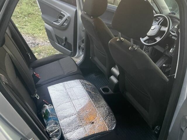 Серый Шкода Фабия, объемом двигателя 1.2 л и пробегом 240 тыс. км за 5000 $, фото 5 на Automoto.ua