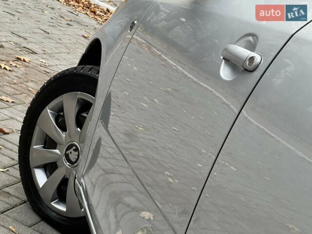 Шкода Фабия 2011 в Трускавце на Automoto.ua Серый Шкода Фабия, объемом двигателя 1.6 л и пробегом 242 тыс. км за 5950 $, фото 58 на Automoto.ua