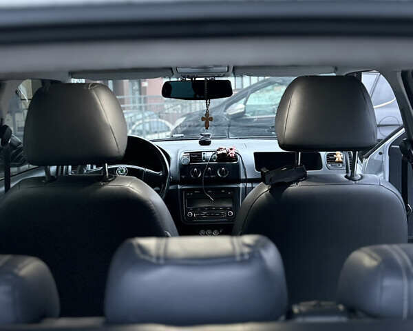 Серый Шкода Фабия, объемом двигателя 1.6 л и пробегом 259 тыс. км за 6200 $, фото 25 на Automoto.ua