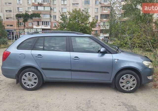 Серый Шкода Фабия, объемом двигателя 1.2 л и пробегом 240 тыс. км за 6100 $, фото 1 на Automoto.ua