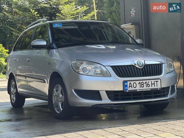 Шкода Фабія 2011 у Ужгороді на Automoto.ua Сірий Шкода Фабія, об'ємом двигуна 1.6 л та пробігом 293 тис. км за 5150 $, фото 6 на Automoto.ua