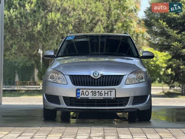 Шкода Фабія 2011 у Ужгороді на Automoto.ua Сірий Шкода Фабія, об'ємом двигуна 1.6 л та пробігом 293 тис. км за 5150 $, фото 4 на Automoto.ua