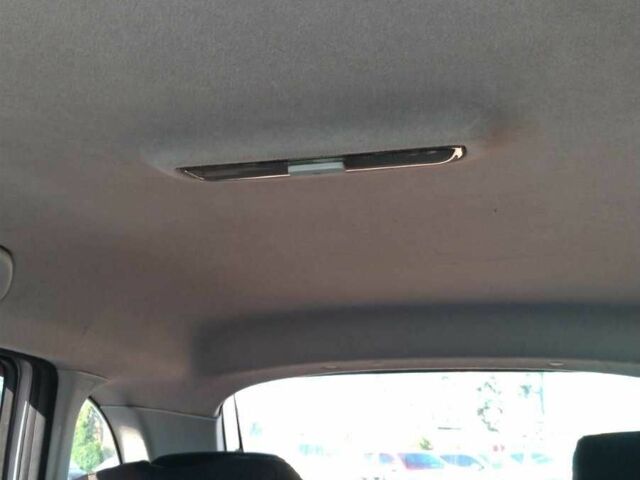 Серый Шкода Фабия, объемом двигателя 1.4 л и пробегом 218 тыс. км за 5000 $, фото 17 на Automoto.ua