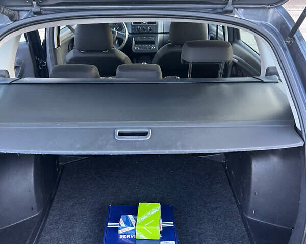 Сірий Шкода Фабія, об'ємом двигуна 1.2 л та пробігом 300 тис. км за 4399 $, фото 42 на Automoto.ua