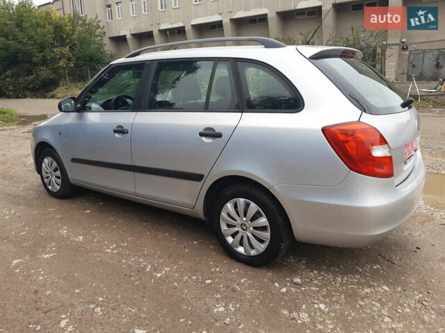 Сірий Шкода Фабія, об'ємом двигуна 1.39 л та пробігом 181 тис. км за 6350 $, фото 1 на Automoto.ua