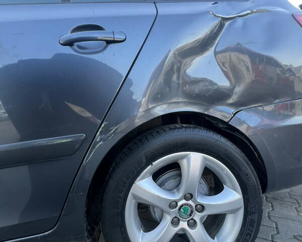 Сірий Шкода Фабія, об'ємом двигуна 1.2 л та пробігом 300 тис. км за 4399 $, фото 12 на Automoto.ua