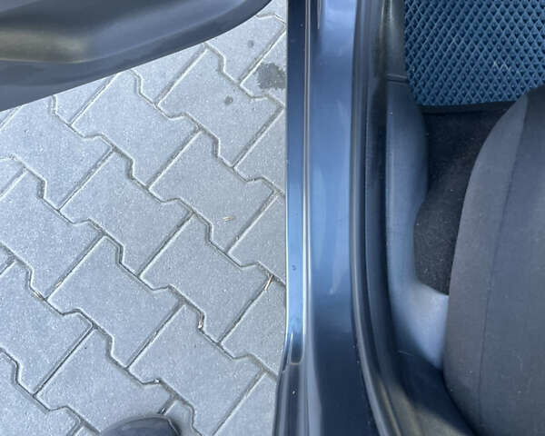 Сірий Шкода Фабія, об'ємом двигуна 1.2 л та пробігом 300 тис. км за 4399 $, фото 21 на Automoto.ua