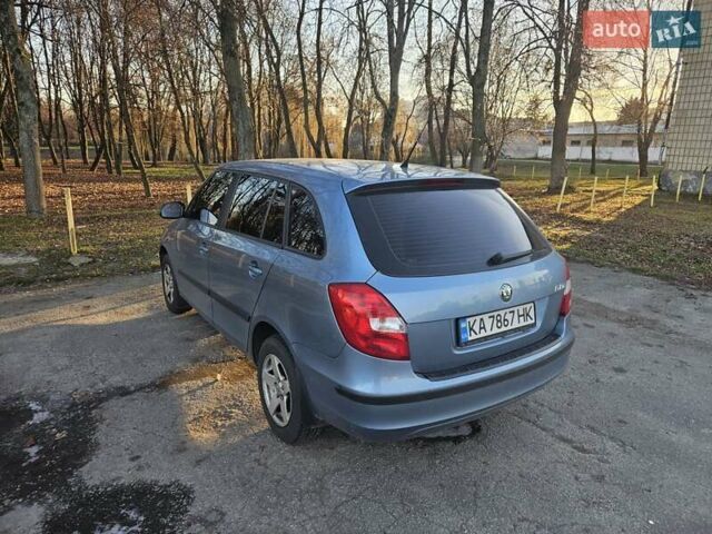 Сірий Шкода Фабія, об'ємом двигуна 1.4 л та пробігом 240 тис. км за 5500 $, фото 2 на Automoto.ua
