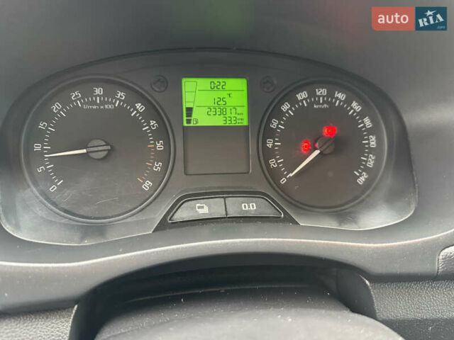 Сірий Шкода Фабія, об'ємом двигуна 1.6 л та пробігом 233 тис. км за 5500 $, фото 16 на Automoto.ua