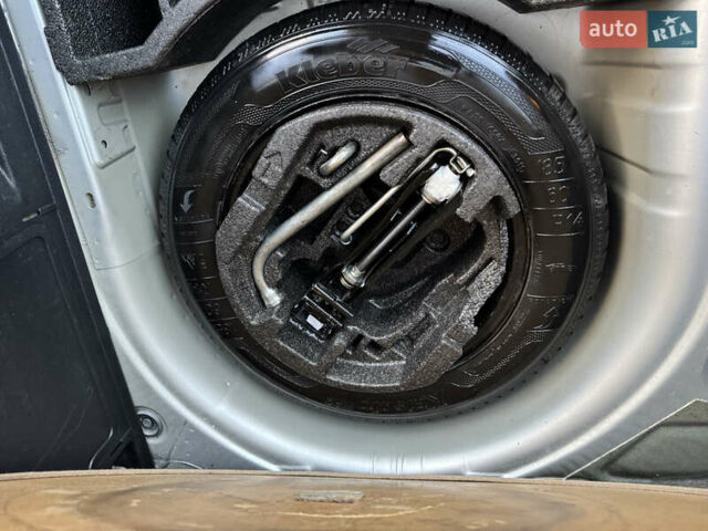 Шкода Фабия 2011 в Виноградове на Automoto.ua Серый Шкода Фабия, объемом двигателя 1.6 л и пробегом 272 тыс. км за 5700 $, фото 8 на Automoto.ua