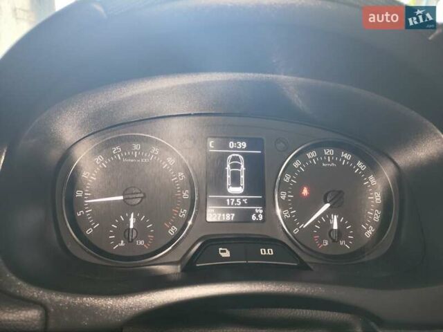 Серый Шкода Фабия, объемом двигателя 1.6 л и пробегом 227 тыс. км за 7500 $, фото 8 на Automoto.ua