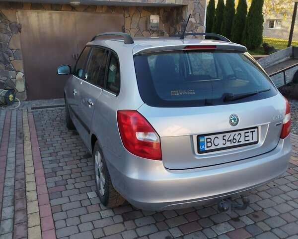 Сірий Шкода Фабія, об'ємом двигуна 1.6 л та пробігом 304 тис. км за 5200 $, фото 7 на Automoto.ua