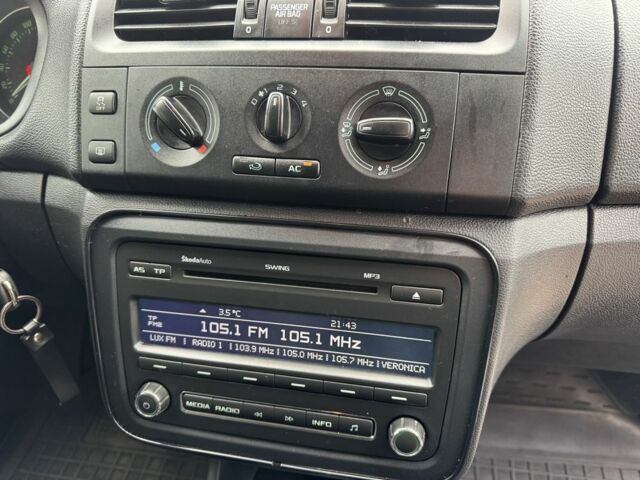 Сірий Шкода Фабія, об'ємом двигуна 1.2 л та пробігом 205 тис. км за 4900 $, фото 13 на Automoto.ua