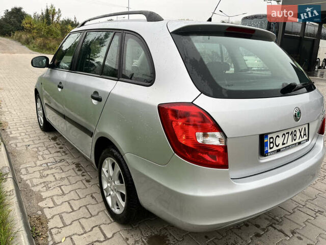 Серый Шкода Фабия, объемом двигателя 1.2 л и пробегом 160 тыс. км за 5850 $, фото 19 на Automoto.ua