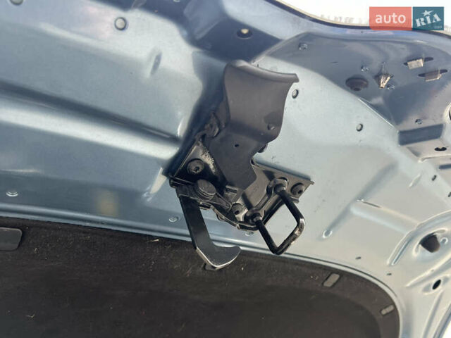 Серый Шкода Фабия, объемом двигателя 1.6 л и пробегом 204 тыс. км за 7950 $, фото 136 на Automoto.ua