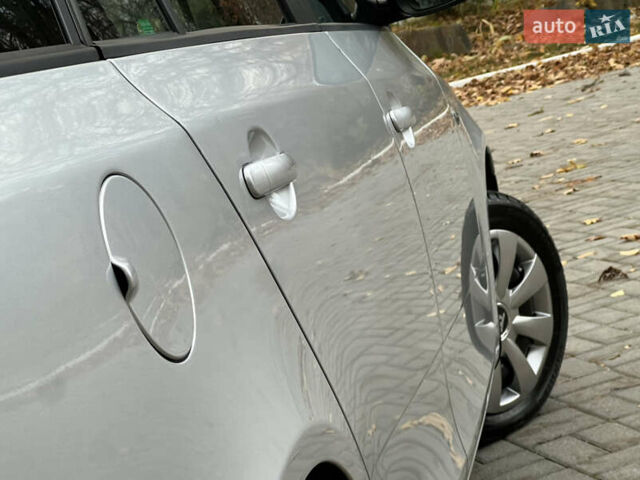 Шкода Фабия 2011 в Трускавце на Automoto.ua Серый Шкода Фабия, объемом двигателя 1.6 л и пробегом 242 тыс. км за 5950 $, фото 41 на Automoto.ua