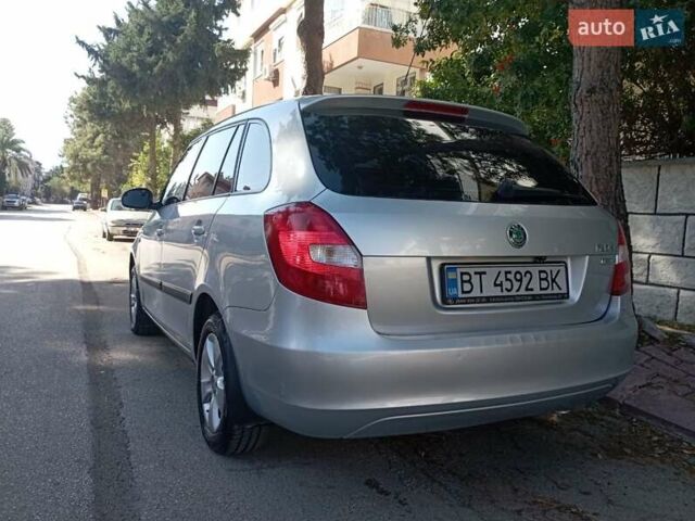 Серый Шкода Фабия, объемом двигателя 1.39 л и пробегом 160 тыс. км за 4700 $, фото 24 на Automoto.ua