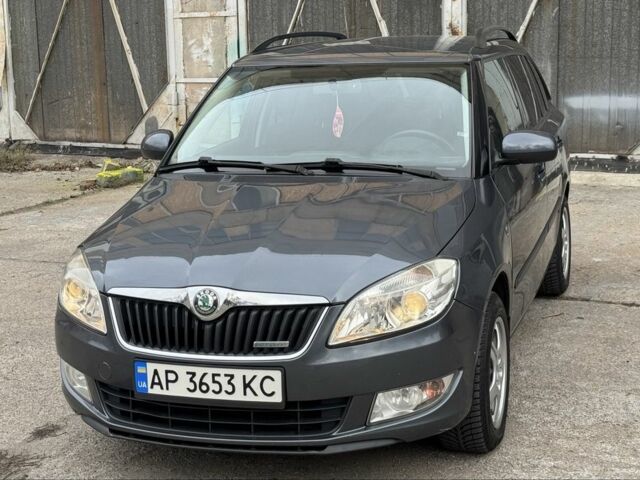 Сірий Шкода Фабія, об'ємом двигуна 1.2 л та пробігом 205 тис. км за 4900 $, фото 1 на Automoto.ua