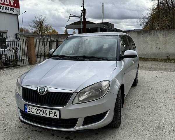 Шкода Фабия 2011 в Стрые на Automoto.ua Серый Шкода Фабия, объемом двигателя 1.6 л и пробегом 291 тыс. км за 5500 $, фото 4 на Automoto.ua