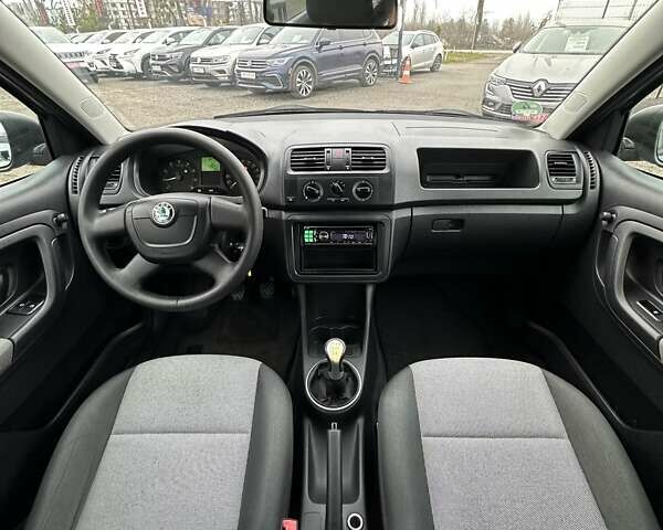 Сірий Шкода Фабія, об'ємом двигуна 1.2 л та пробігом 199 тис. км за 5700 $, фото 21 на Automoto.ua