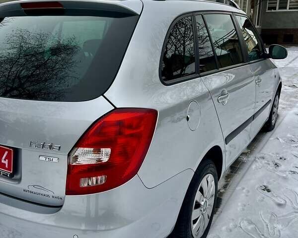 Сірий Шкода Фабія, об'ємом двигуна 1.2 л та пробігом 196 тис. км за 5999 $, фото 10 на Automoto.ua