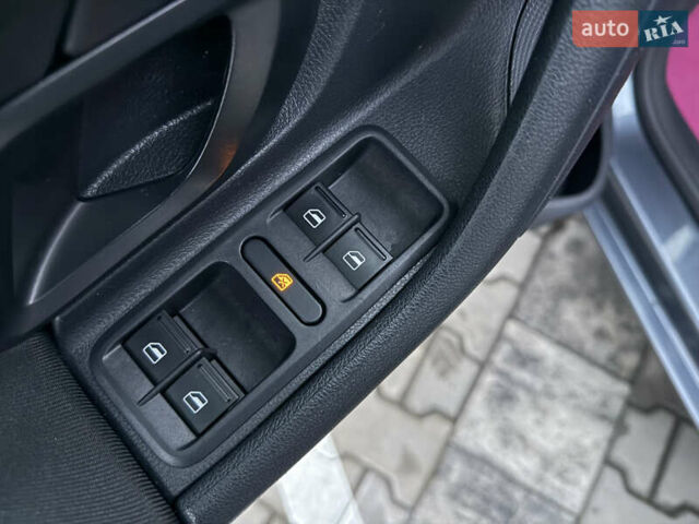 Серый Шкода Фабия, объемом двигателя 1.2 л и пробегом 161 тыс. км за 6600 $, фото 22 на Automoto.ua