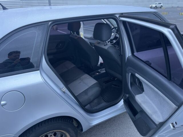 Серый Шкода Фабия, объемом двигателя 1.6 л и пробегом 340 тыс. км за 5650 $, фото 6 на Automoto.ua