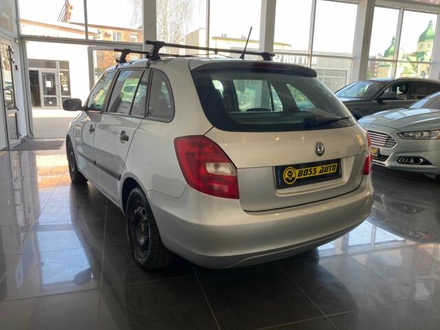 Серый Шкода Фабия, объемом двигателя 1.6 л и пробегом 296 тыс. км за 6000 $, фото 4 на Automoto.ua