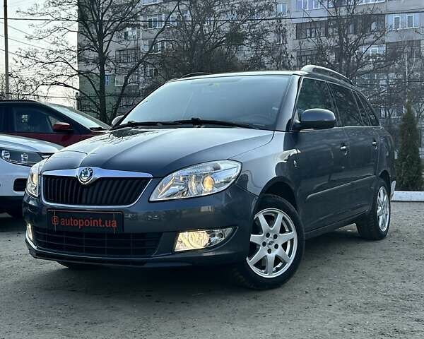 Серый Шкода Фабия, объемом двигателя 1.2 л и пробегом 267 тыс. км за 5900 $, фото 2 на Automoto.ua