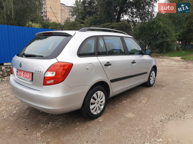 Сірий Шкода Фабія, об'ємом двигуна 1.39 л та пробігом 181 тис. км за 6350 $, фото 4 на Automoto.ua