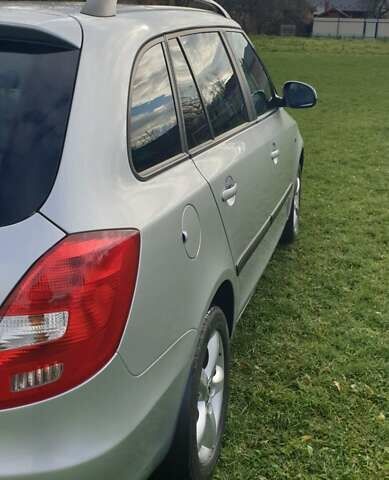 Серый Шкода Фабия, объемом двигателя 1.6 л и пробегом 205 тыс. км за 6650 $, фото 15 на Automoto.ua