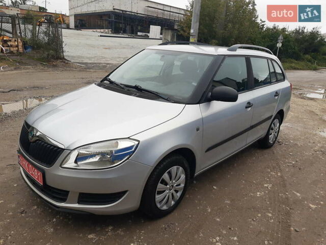 Сірий Шкода Фабія, об'ємом двигуна 1.39 л та пробігом 181 тис. км за 6350 $, фото 7 на Automoto.ua