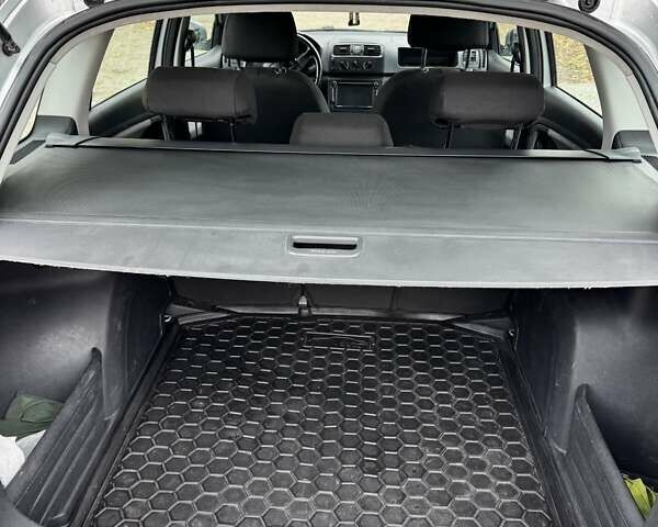 Шкода Фабия 2011 в Стрые на Automoto.ua Серый Шкода Фабия, объемом двигателя 1.6 л и пробегом 291 тыс. км за 5500 $, фото 2 на Automoto.ua