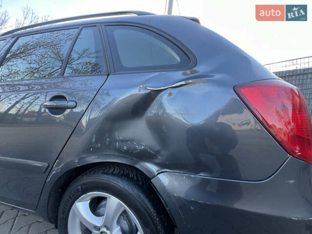 Сірий Шкода Фабія, об'ємом двигуна 1.2 л та пробігом 300 тис. км за 4399 $, фото 9 на Automoto.ua