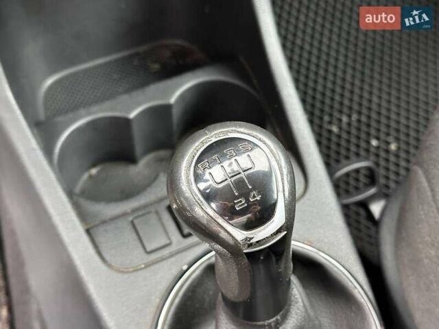 Шкода Фабия 2012 в Львове на Automoto.ua Серый Шкода Фабия, объемом двигателя 1.6 л и пробегом 267 тыс. км за 7190 $, фото 20 на Automoto.ua