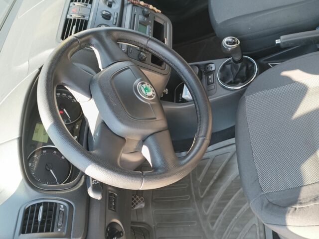 Шкода Фабия 2012 в Полтаве на Automoto.ua Серый Шкода Фабия, объемом двигателя 1.4 л и пробегом 167 тыс. км за 6100 $, фото 8 на Automoto.ua