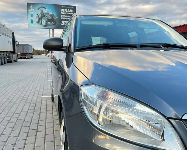 Серый Шкода Фабия, объемом двигателя 1.2 л и пробегом 295 тыс. км за 4950 $, фото 8 на Automoto.ua