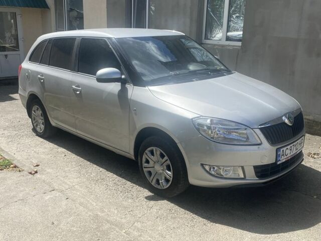 Шкода Фабия 2012 в Краматорске на Automoto.ua Серый Шкода Фабия, объемом двигателя 1.4 л и пробегом 257 тыс. км за 6000 $, фото 4 на Automoto.ua